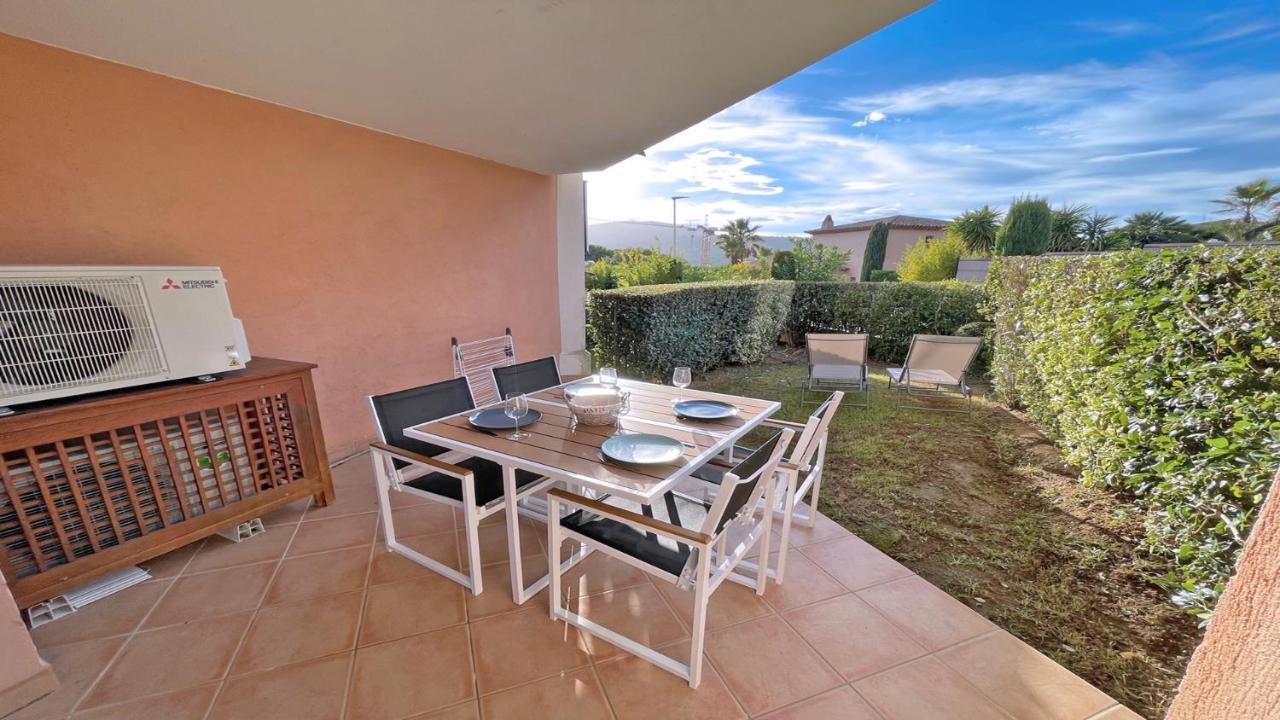 Appartement Les Pins Bleus A8 Sainte-Maxime Eksteriør billede