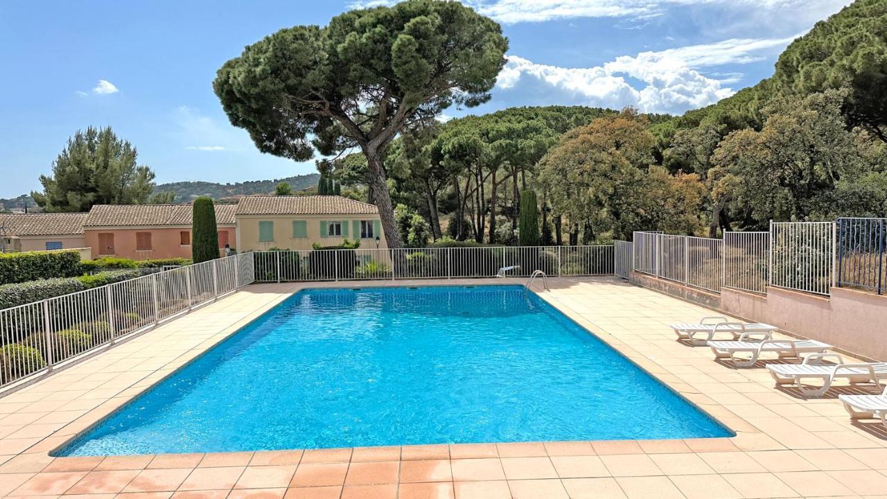 Appartement Les Pins Bleus A8 Sainte-Maxime Eksteriør billede