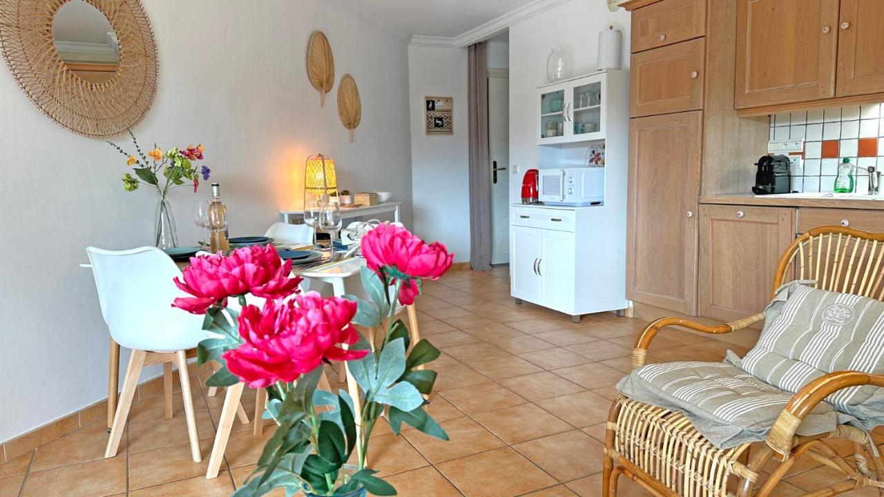 Appartement Les Pins Bleus A8 Sainte-Maxime Eksteriør billede