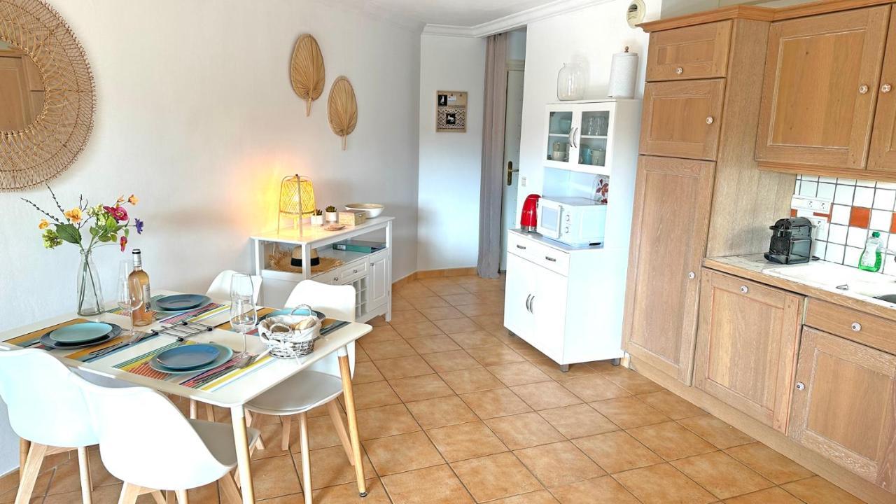 Appartement Les Pins Bleus A8 Sainte-Maxime Eksteriør billede