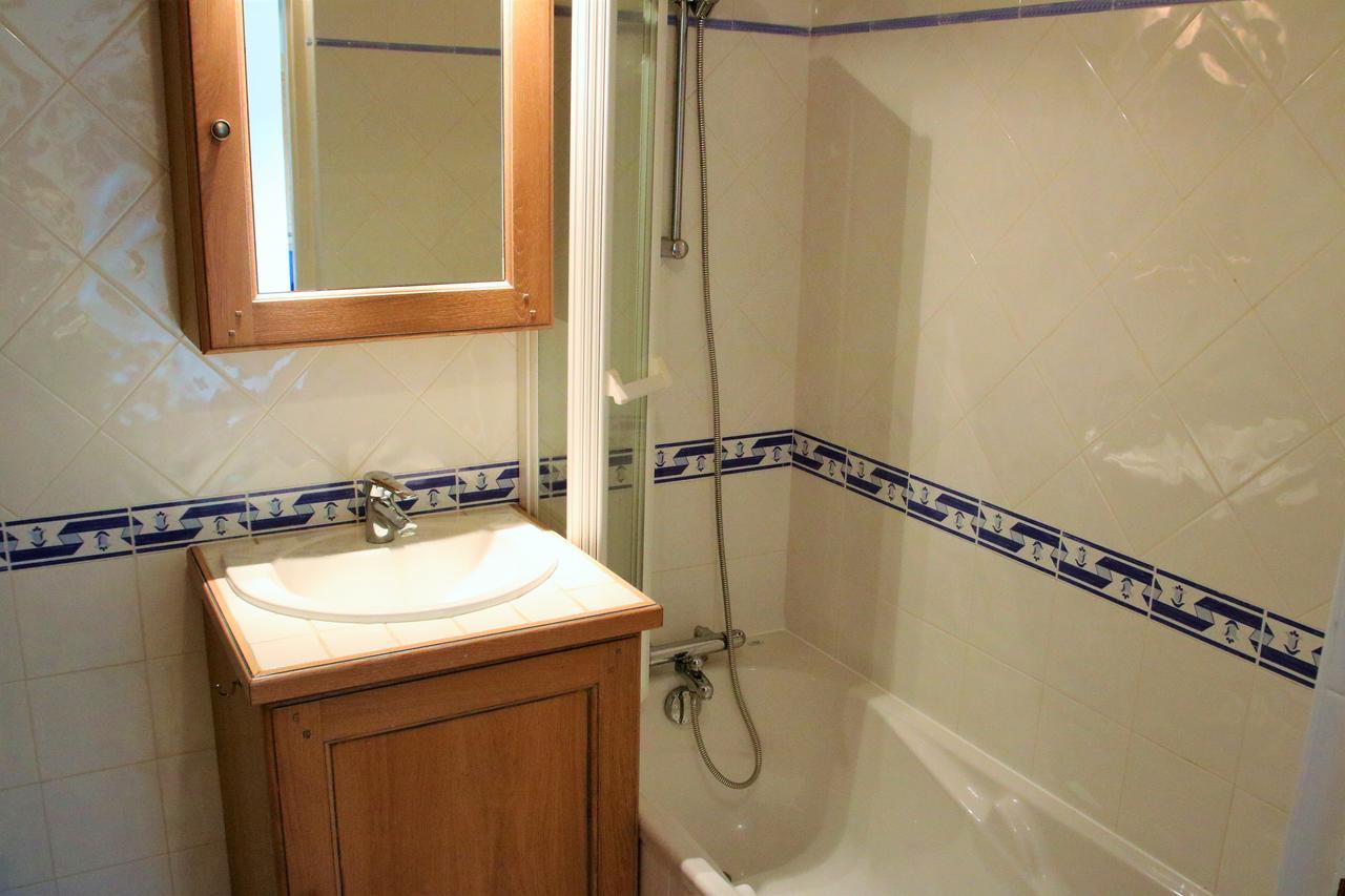 Appartement Les Pins Bleus A8 Sainte-Maxime Eksteriør billede